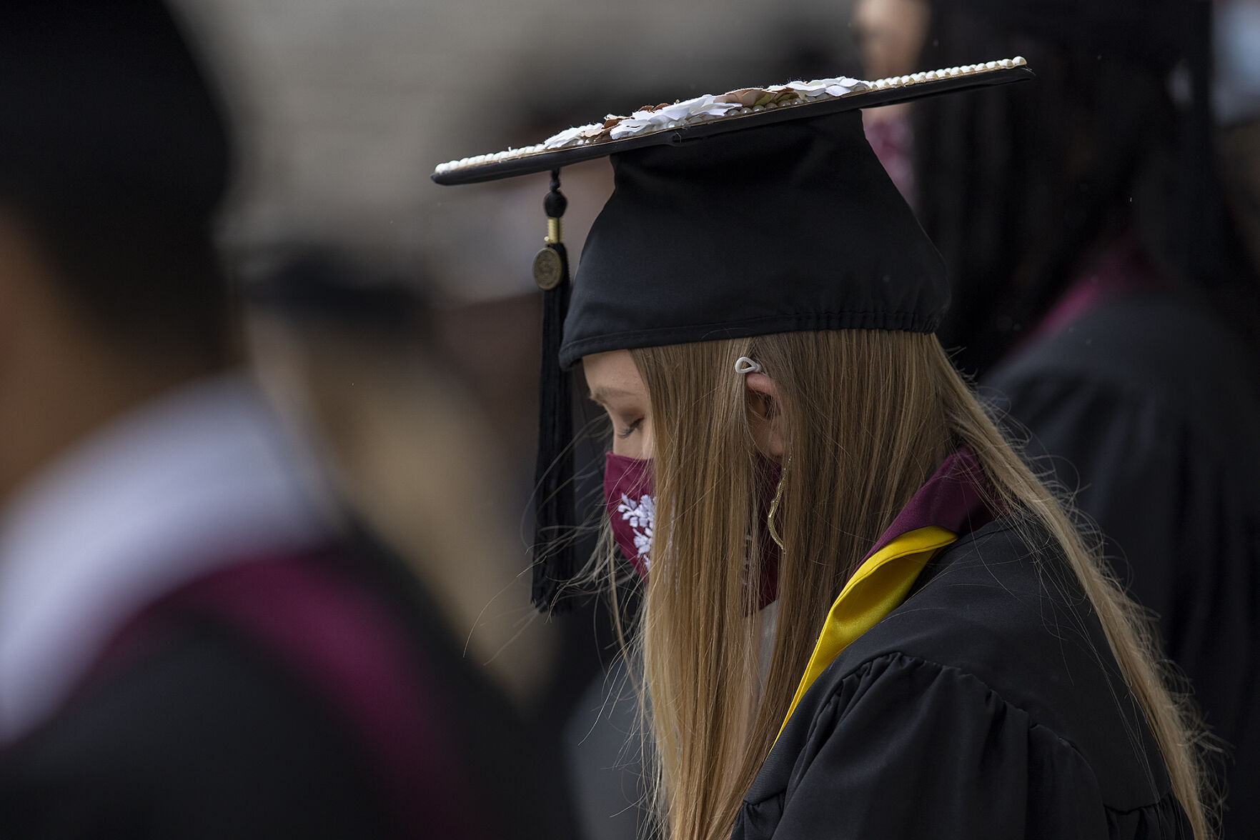 Makeup graduation